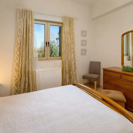 Messala Stone-house Holiday home
